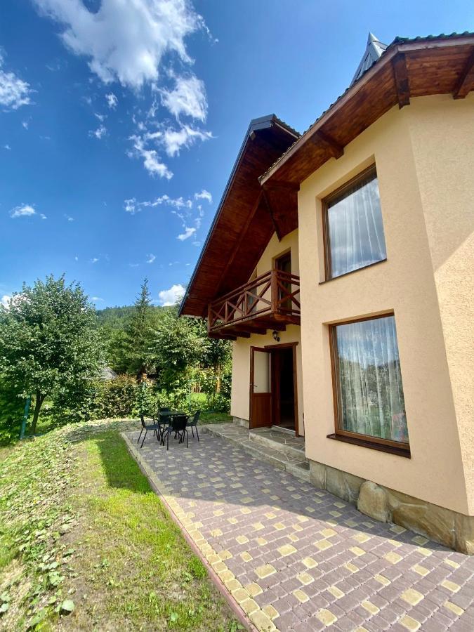 Лучка Villa Mykuljtsjin Eksteriør bilde