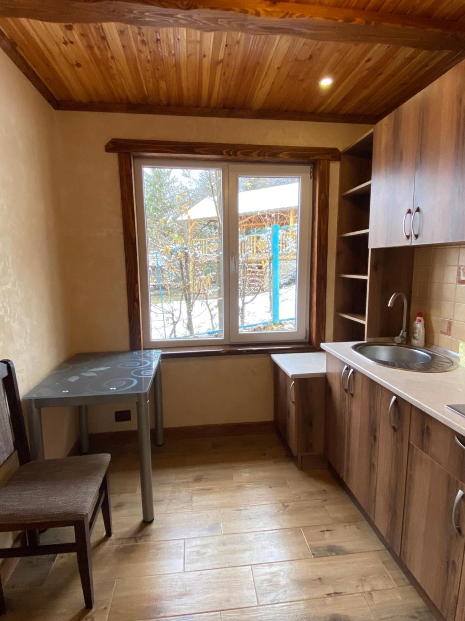 Лучка Villa Mykuljtsjin Eksteriør bilde